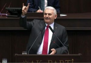 Binali Yıldırım,Bozkurt Selamını Anlattı